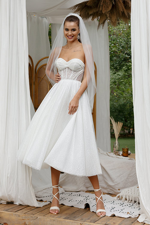 Popolnočné šaty Miranda. Svadobný salón Beautiful Bride Košice.